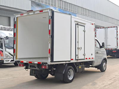 長安跨越王X3 PLUS冷藏車——城市冷鏈運輸?shù)闹腔壑x